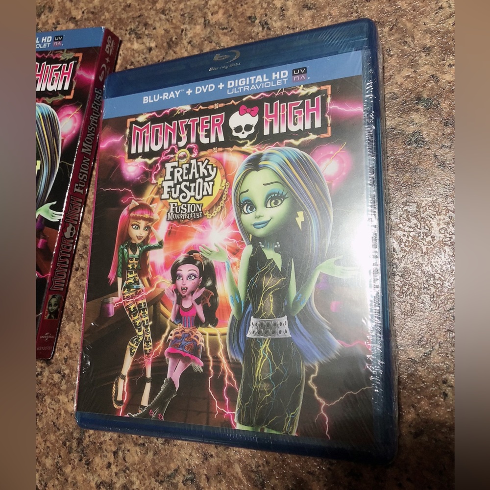 Monster High Blu-Ray,DVD,digital HD freaky fusion